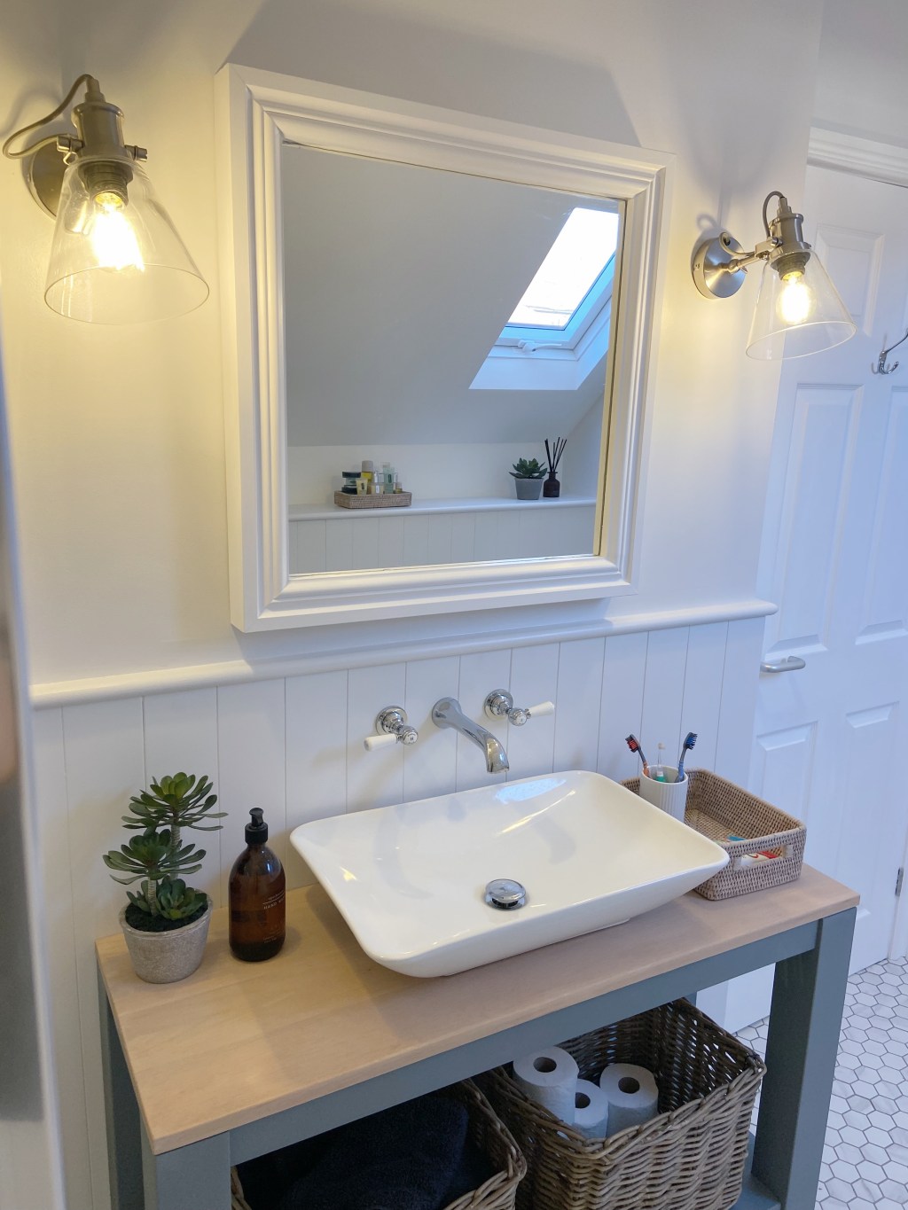 Our £50 Bathroom Vanity Makeover